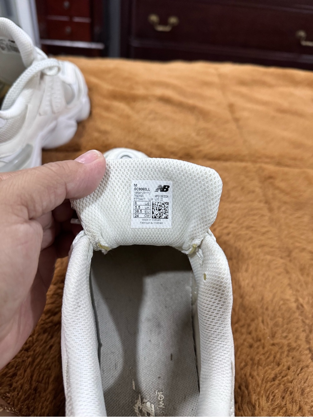 New Balance 9060 Women’s Chunky Cream and White Sneakers - Picture 13 of 13